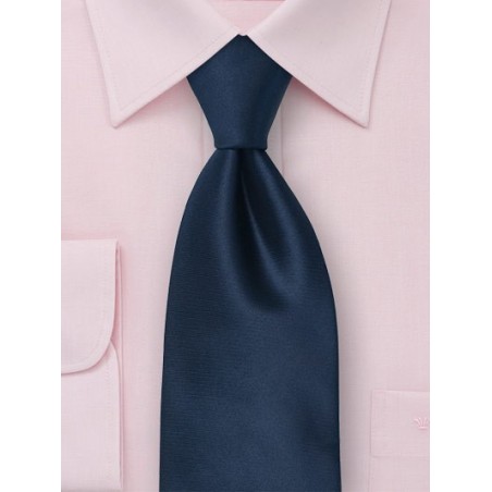 Solid color necktie in dark blue - Handmade silk tie in deep sapphire blue