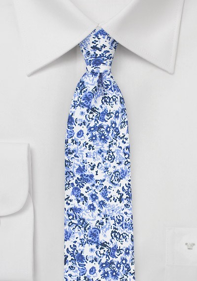 Summer Floral Silk Tie in Blue