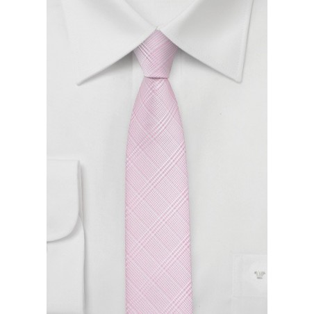 Skinny Necktie in Rose Pink