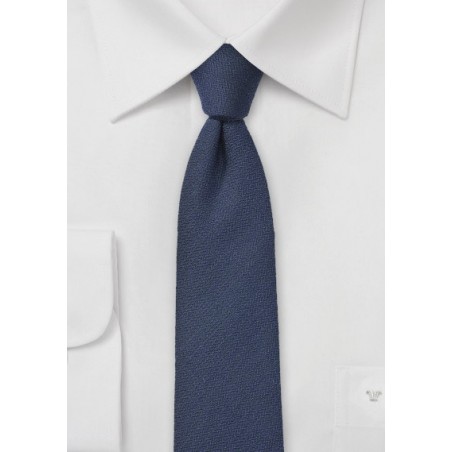 Solid Wool Tie in Navy