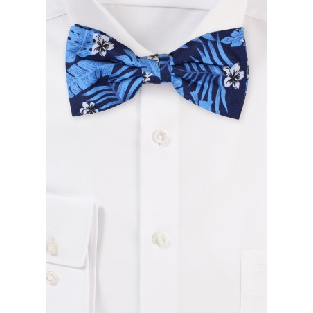 Tropical Floral Print Bow Tie in Blue