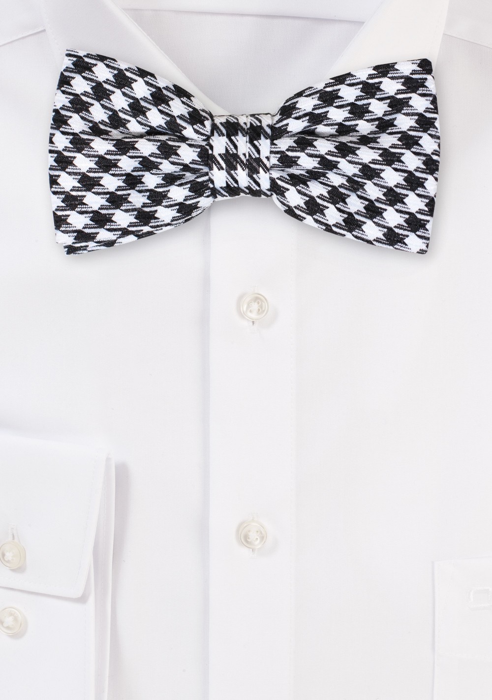 Houndstooth Check Bowtie in Black and White