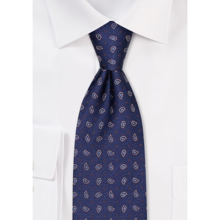 Elegant Paisley Silk Tie in Classic Blue