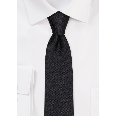 Matte Skinny Silk Tie in Solid Black